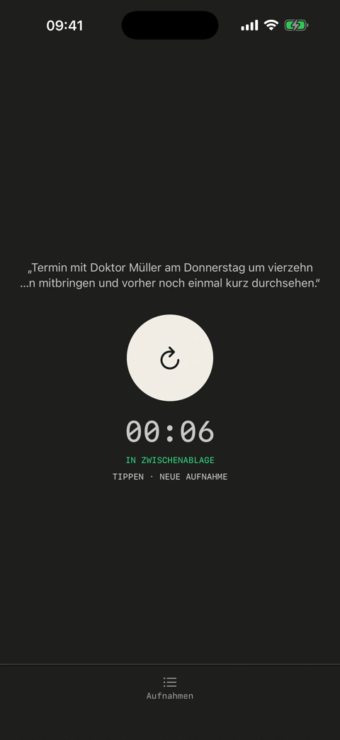 Diktat nach dem Stoppen: der Knopf ist fast schwarz, der Text liegt in der Zwischenablage